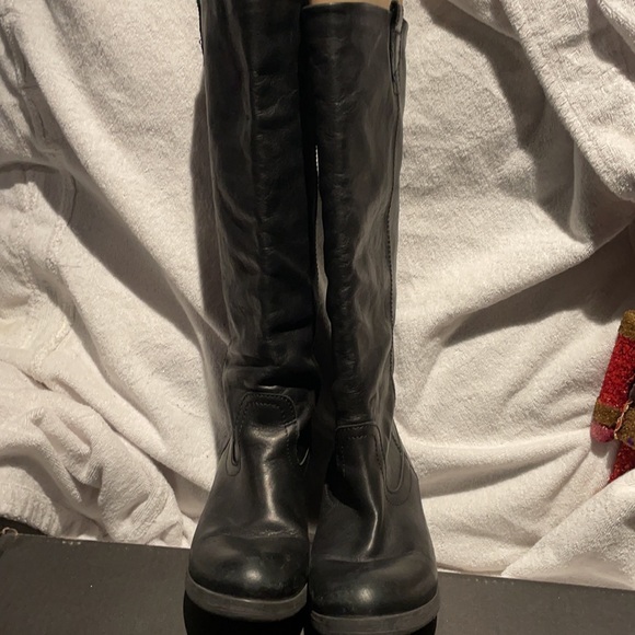 Steve Madden tall leather boots - Picture 3 of 4